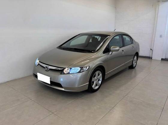 HONDA CIVIC 1.8 LXS 16V FLEX 4P AUTOMÁTICO HONDA CIVIC 1.8 LXS 16V FLEX 4P AUTOMÁTICO